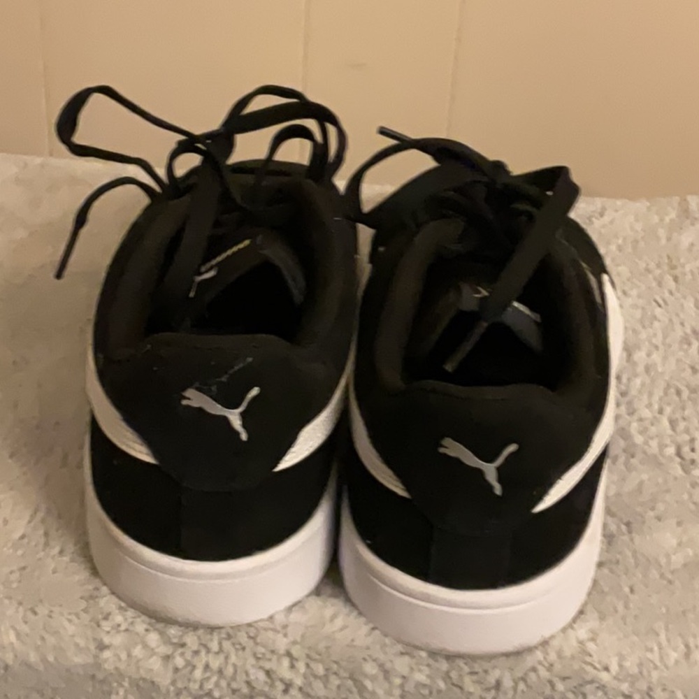 Puma - Picture 4 of 5